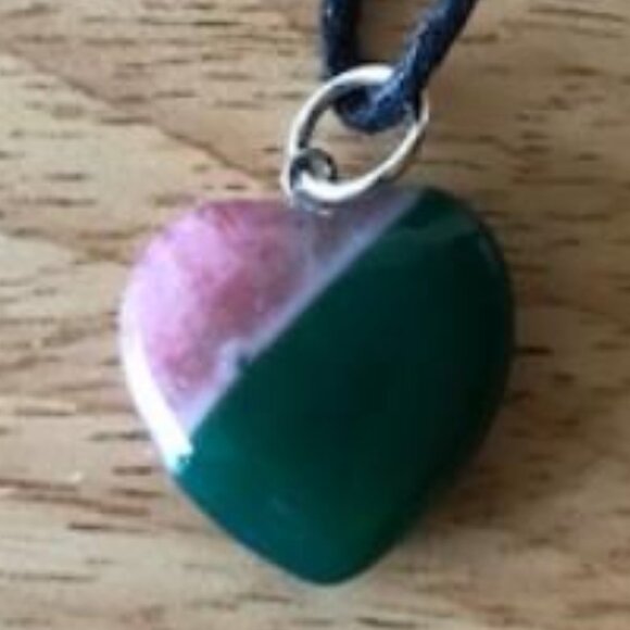 Pink & Green Druzy Geode Agate Heart Pendant Gemstone Necklace - Picture 2 of 3